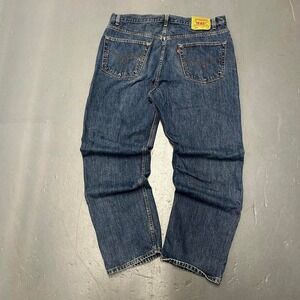 Vintage 90s Levi's 505 made in Canada blue regular relaxed fit denim jeans